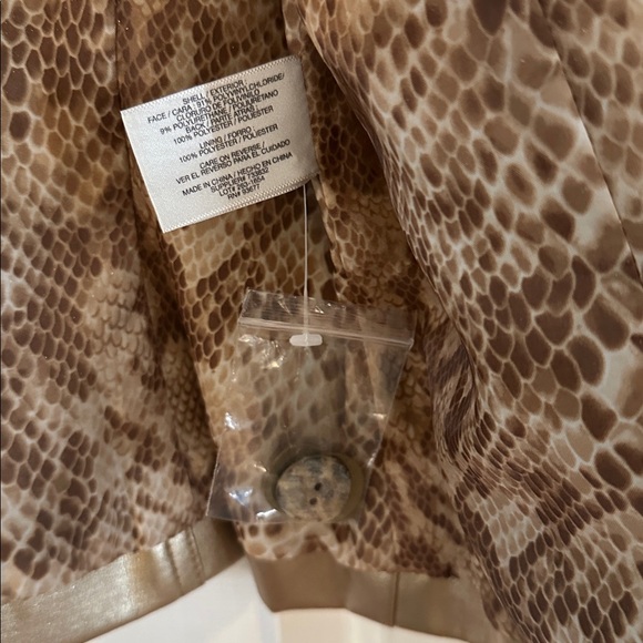 Vintage NWT Women's Worthington Gold Polyester Faux Leather Jacket Size Medium - Picture 6 of 9